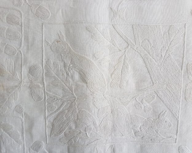 2000_152-detail-625×499