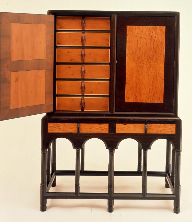 gordon-russell-print-cabinet-1925_5489008184_o-625×722