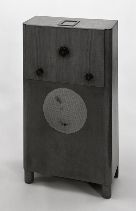 r-d-russell-radio-around-1935_6029016846_o